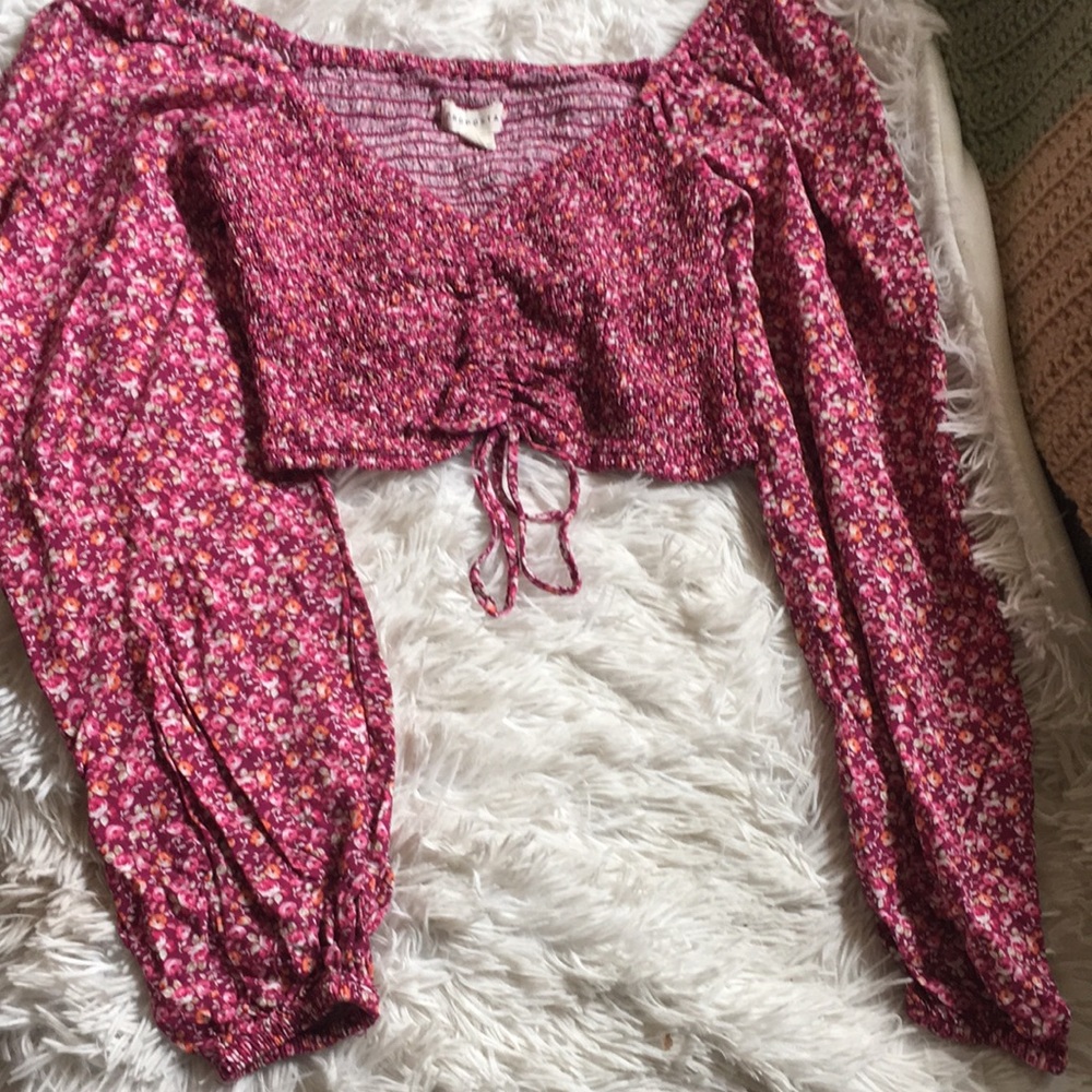 NWOT Aeropostale Floral Long Sleeve Blouse Arm’s Blouse And Half Cropped Blouse